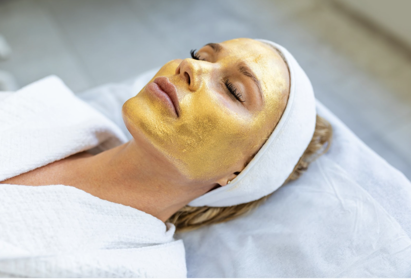 Gold PTT Acne Treatment
