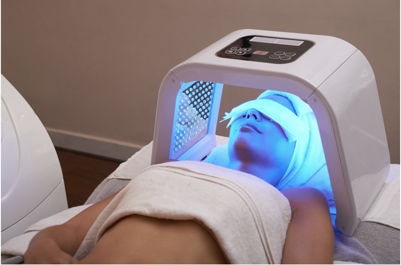PDT LED Light Therapy
